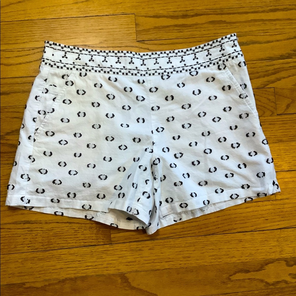 Hei Hei white embroidered clip dot shorts size 8